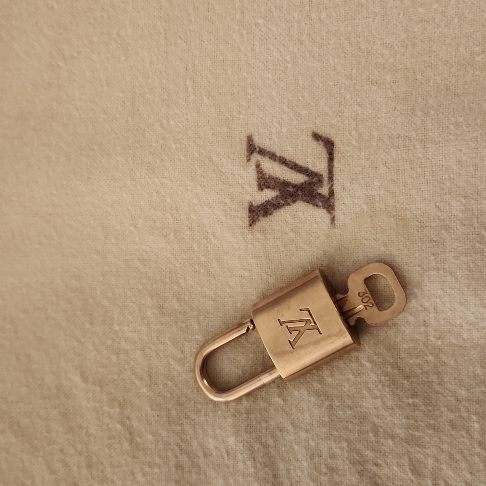 Louis Vuitton Padlock  / Lock and Key #302 Pre-owned